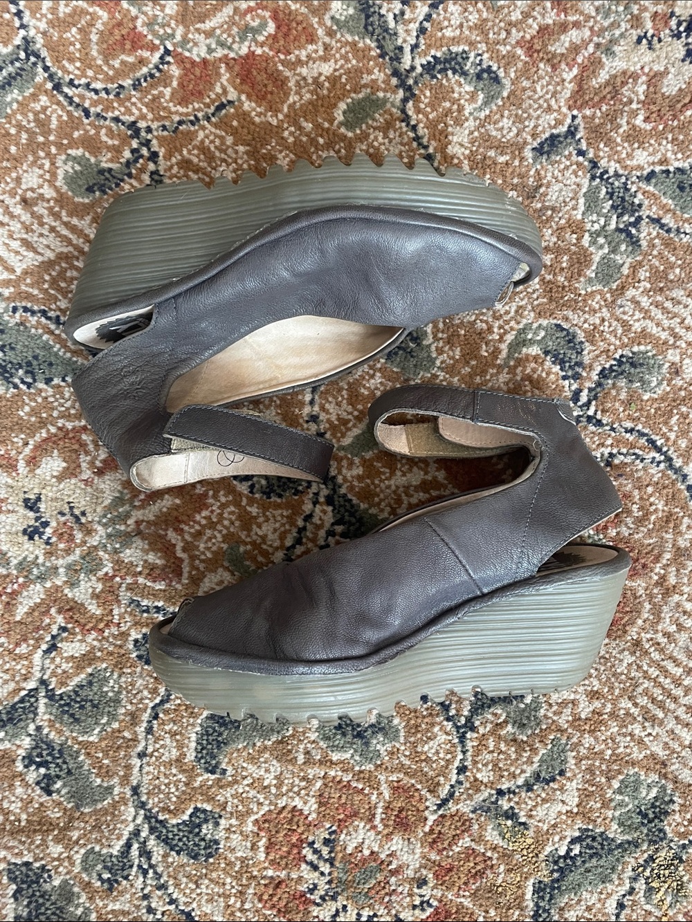 Women’s Gray Peep-Toe Leather Wedge Sandals with Ankle Strap